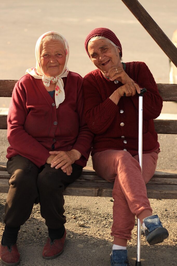 ladies, granny, old, pleasure, headscarf, park bench, wait, time, formerly, walking stick, satisfied, to sit, old friends, granny, granny, old friends, old friends, old friends, old friends, old friends